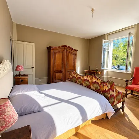 Appartement Quiet And Charming Apartment, Free Parking