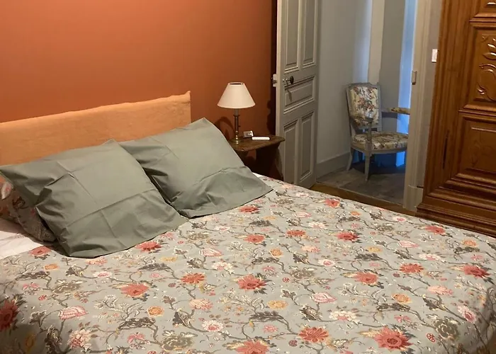 Quiet And Charming Apartment, Free Parking